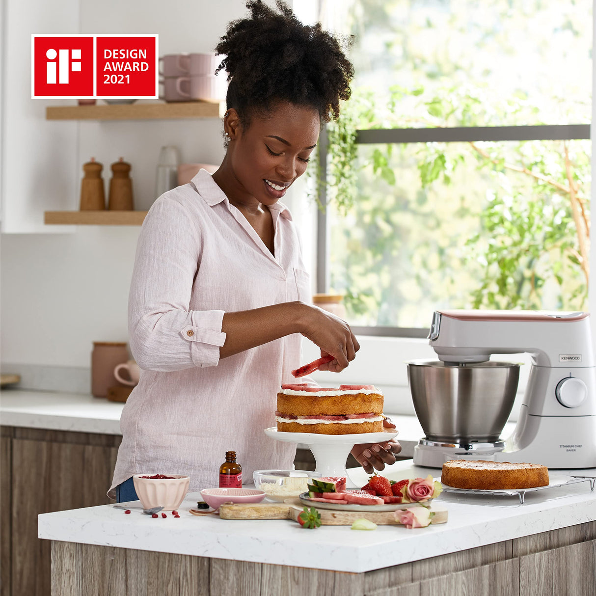 Kenwood Titanium Chef Baker KVC65.001WH - Robot de cocina con báscula integrada (1200 W, incluye 3 utensilios de pastelería, espátula y protector contra salpicaduras), color blanco