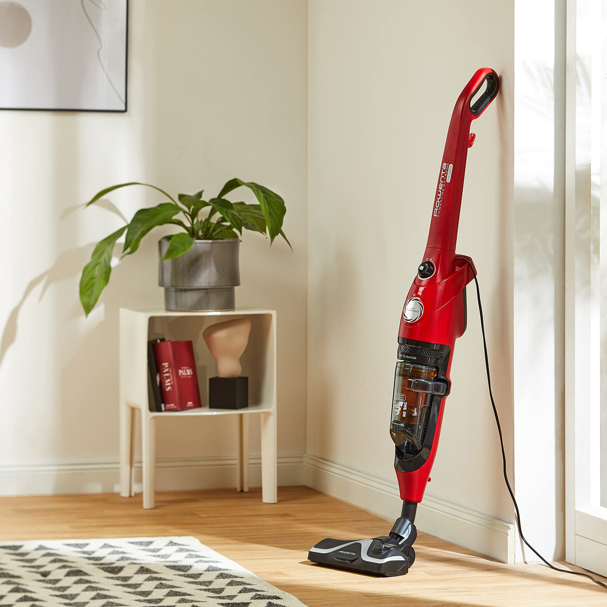 Rowenta Powerline Extreme - Escoba eléctrica con cable y sin bolsa, tecnología ciclónica, capacidad: 0,9 l rojo