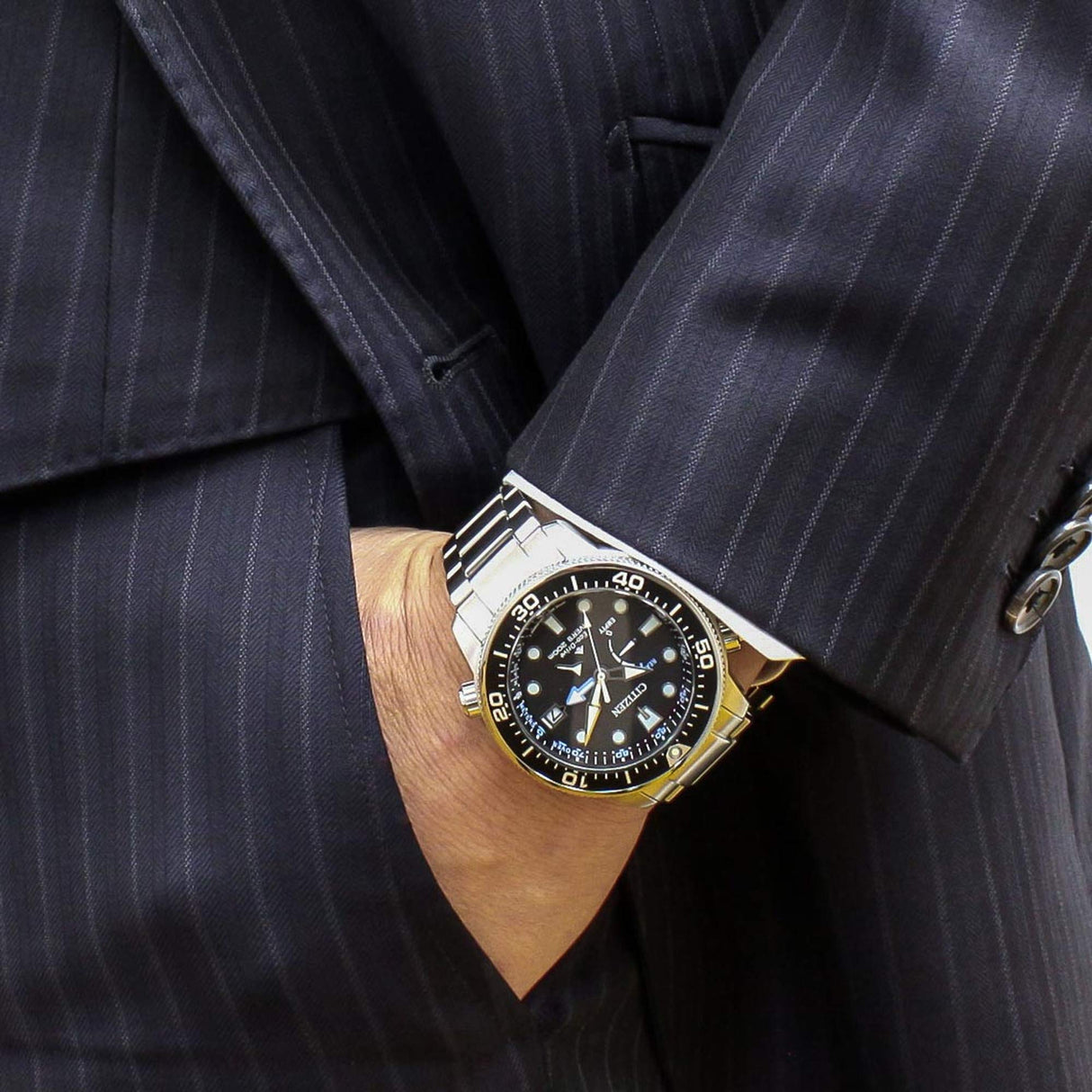 Citizen Reloj Analógico para de los Hombres de Eco-Drive con Correa en Acero Inoxidable BN2031-85E