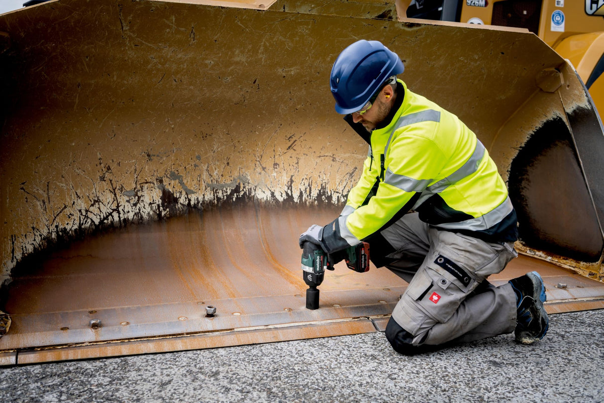 Metabo SSW 18 LTX 1750 BL 602402850 - Atornillador de impacto inalámbrico (18 V, sin batería y cargador)