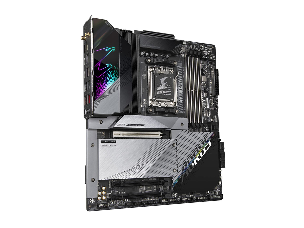 GIGABYTE X670E Aorus Master (AM5/LGA 1718/AMD X670E/EATX/DDR5/Quad M.2, PCIe 5.0/USB 3.2 Gen2X2 Type-C/Intel WiFi 6E/Intel 2.5GbE LAN/Q-Flash Plus/Placa Base para Juegos)