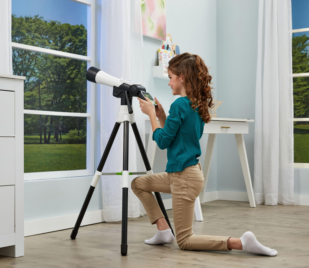 VTech - Telescopio Multimedia Aventuras espaciales, Telescopio Interactivo con Pantalla a Color, +200 Fotos y vídeos de la NASA, Juguete científico niños +7 años, Contenido en Español