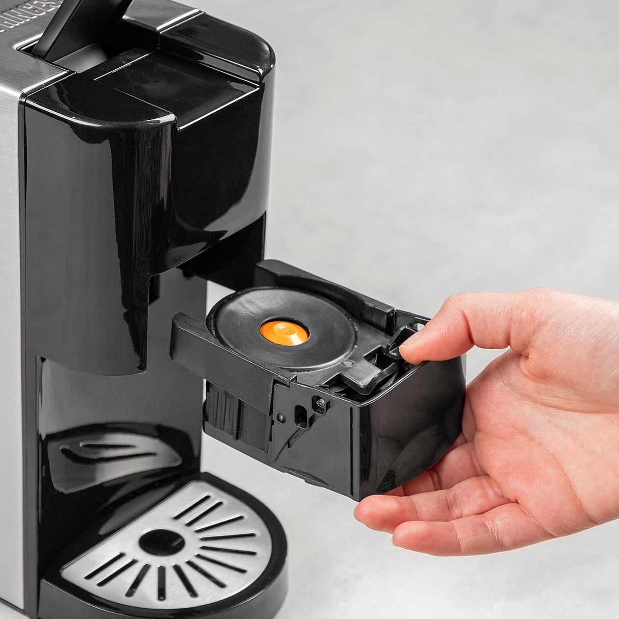 Princess 249451 Máquina de café multicápsulas, adaptadores para cápsulas Nespresso, Dolce Gusto, Lavazza a Modo Mio, monodosis ESE y café molido, 19 bares, depósito de agua extraíble 800 ml, 1450 W