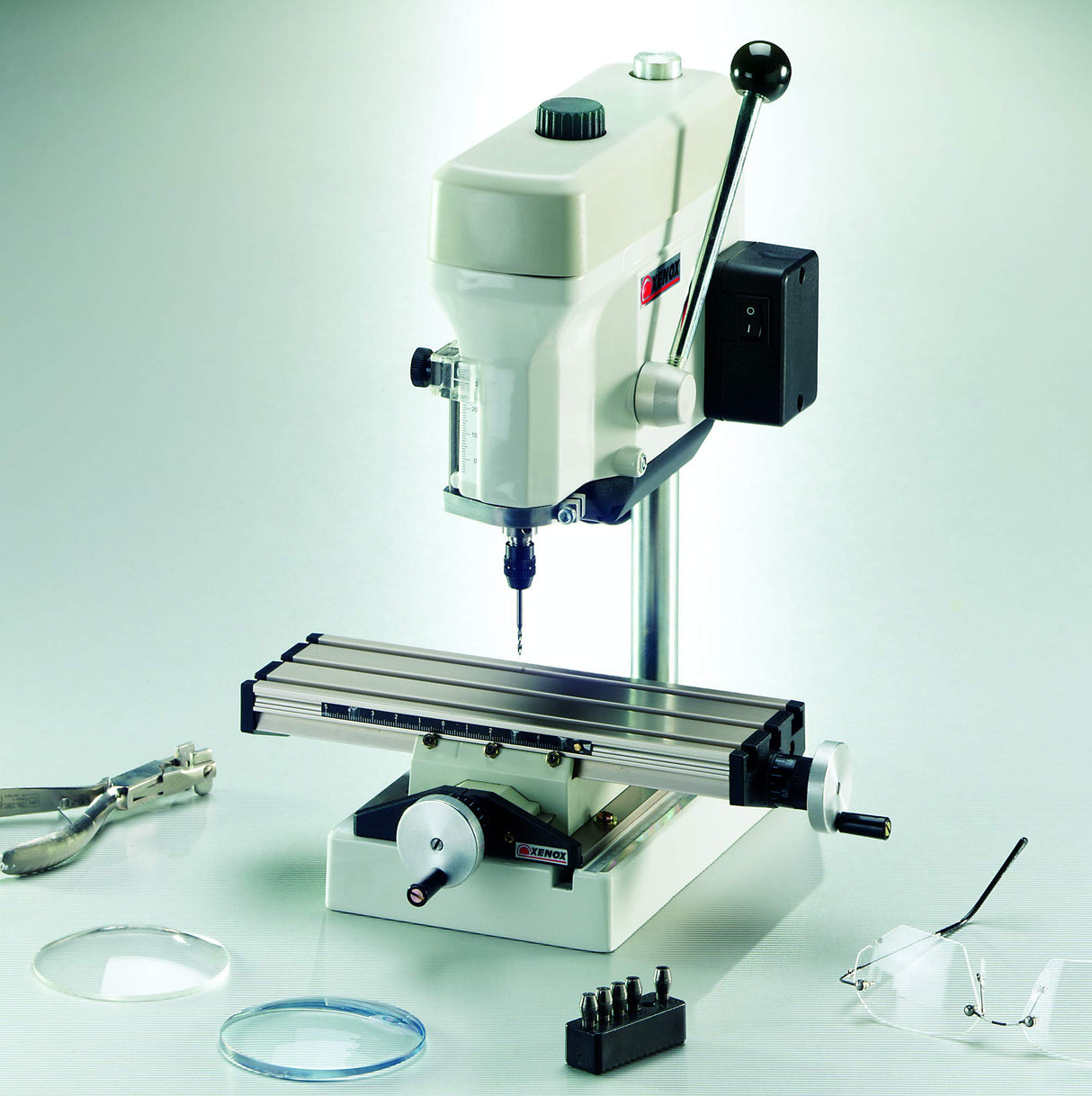 Xenox TBX 68128 - Taladro de mesa (85 W, para perforación precisa, accionamiento de polea de 3 vías, taladro para joyería)