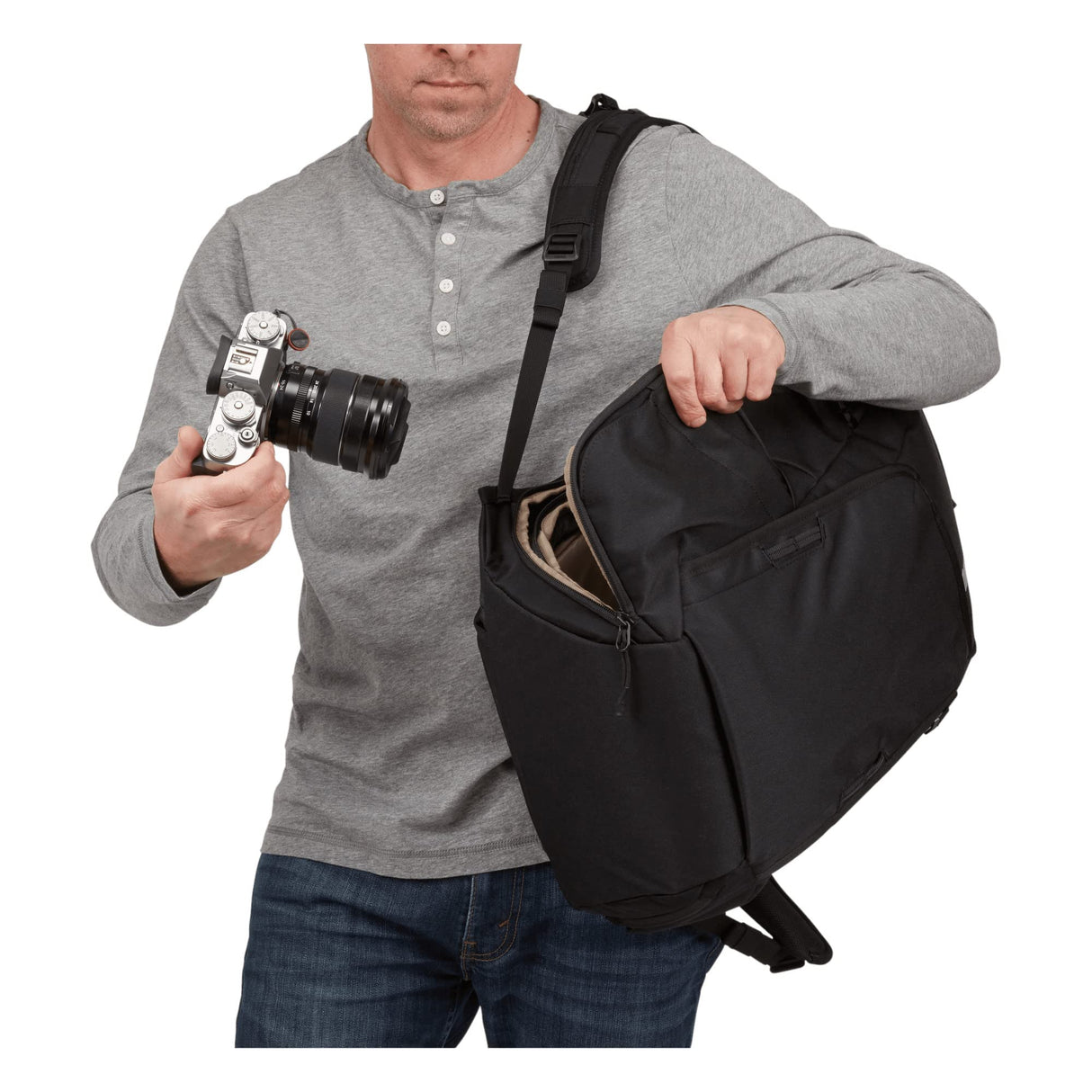 Thule Covert DSLR Backpack