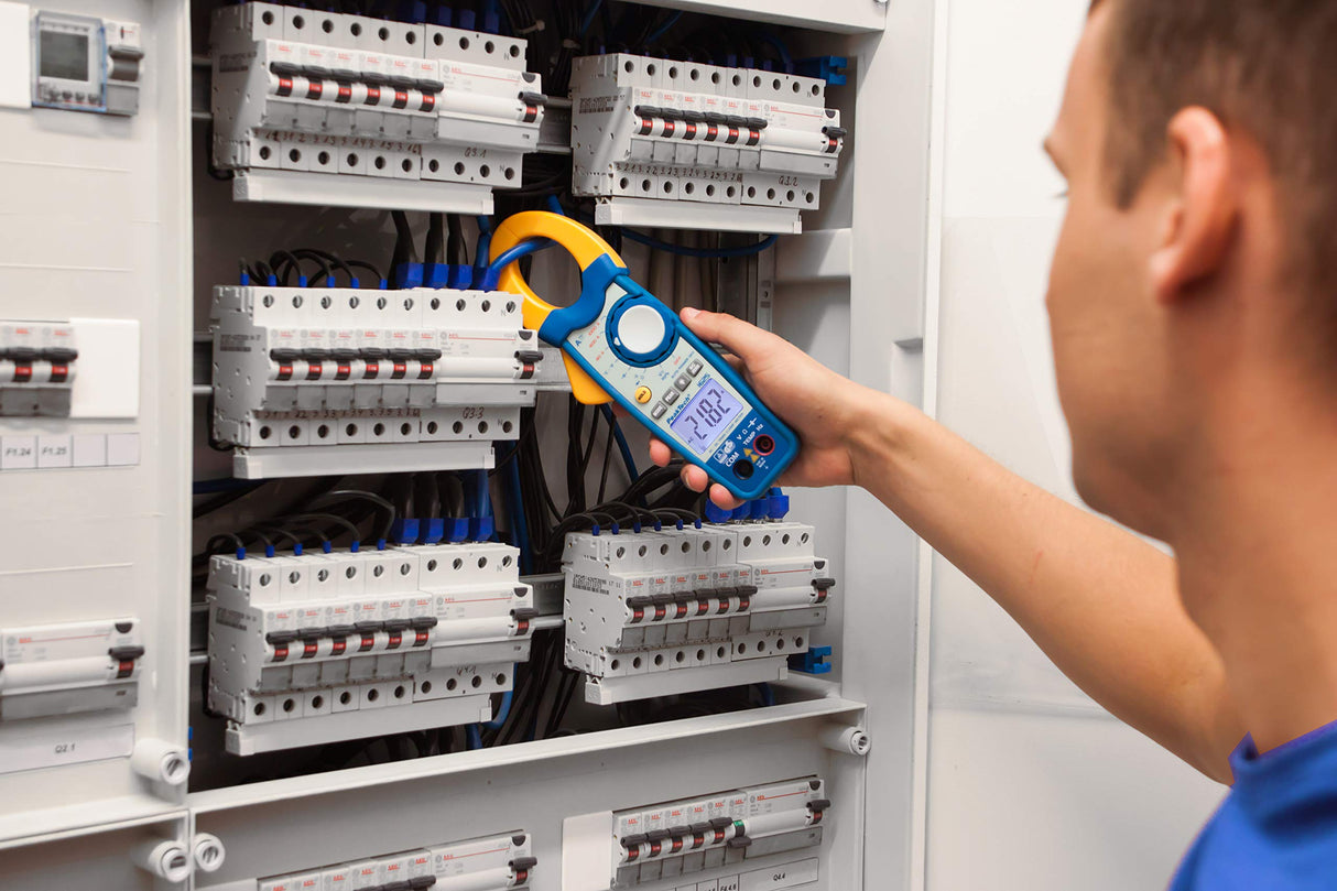 PeakTech 1625 – Pinza amperimétrica RMS 1000A AC/DC, multímetro digital, TUV/GS, 4000 cuentas, voltímetro sin contacto, medición de corriente, probador de continuidad - Max 600 V