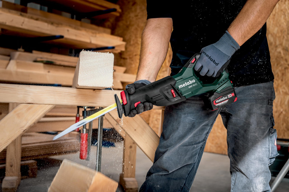 Metabo SSEP 18 LT Sierra reciprocante Alimentado por pilas/cargador, Sin cargador 18 V