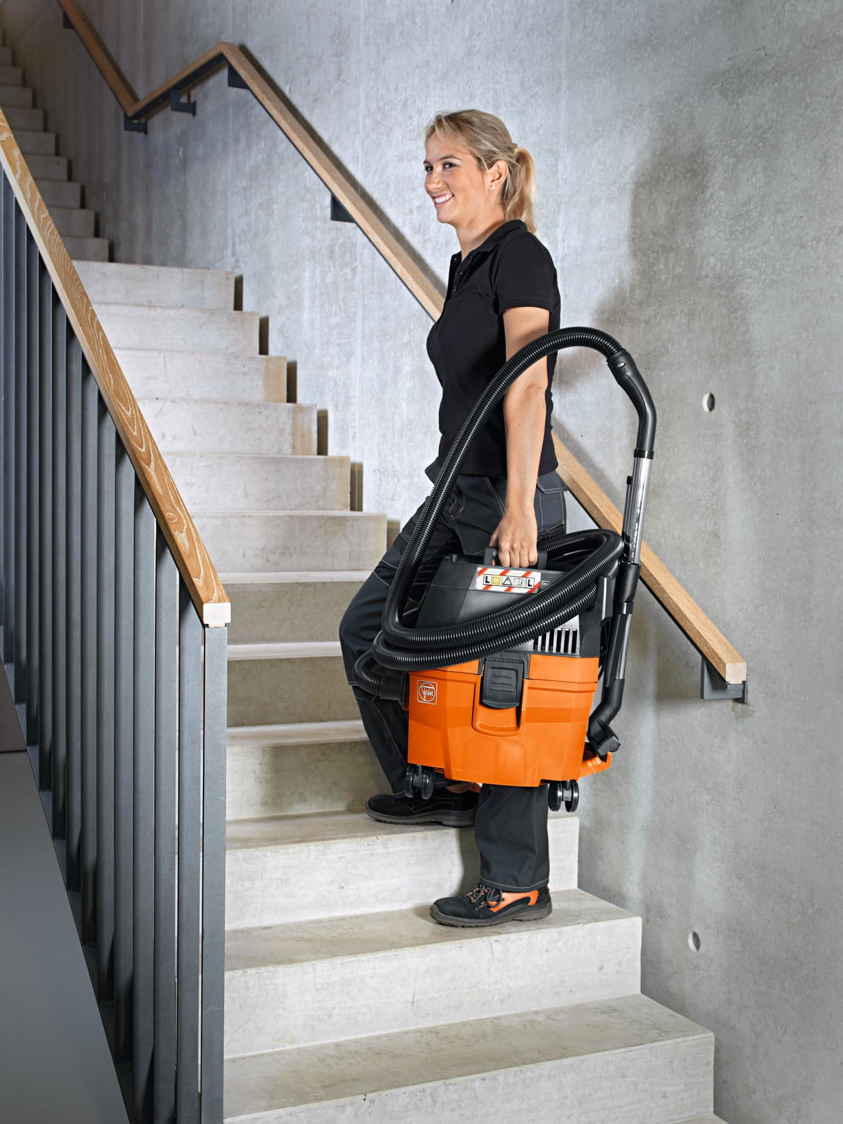 FEIN Dustex 35 L, Aspirador para seco y húmedo de gran potencia con conexión de herramientas eléctricas para el uso en taller y obra con cable con conector 7.5 m,