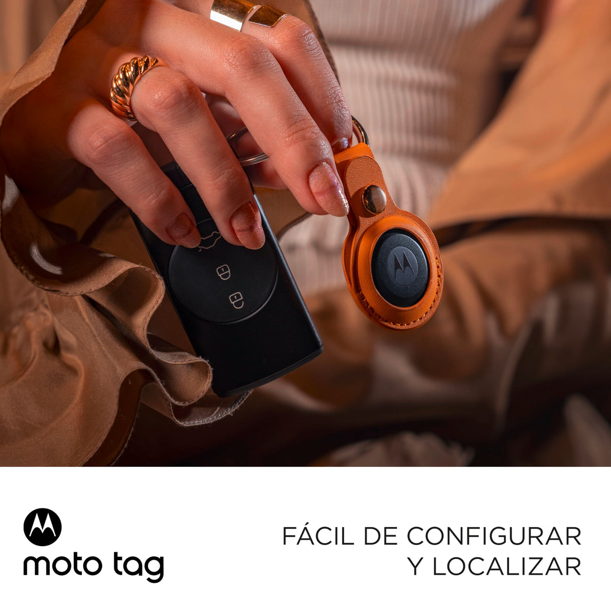 Motorola Moto Tag, fácil de configurar y localizar, protección Frente al Seguimiento no Deseado, Bluetooth y precisión UWB, autonomía 1 año, protección bajo Agua, Pack de 4 (Azul y Verde)