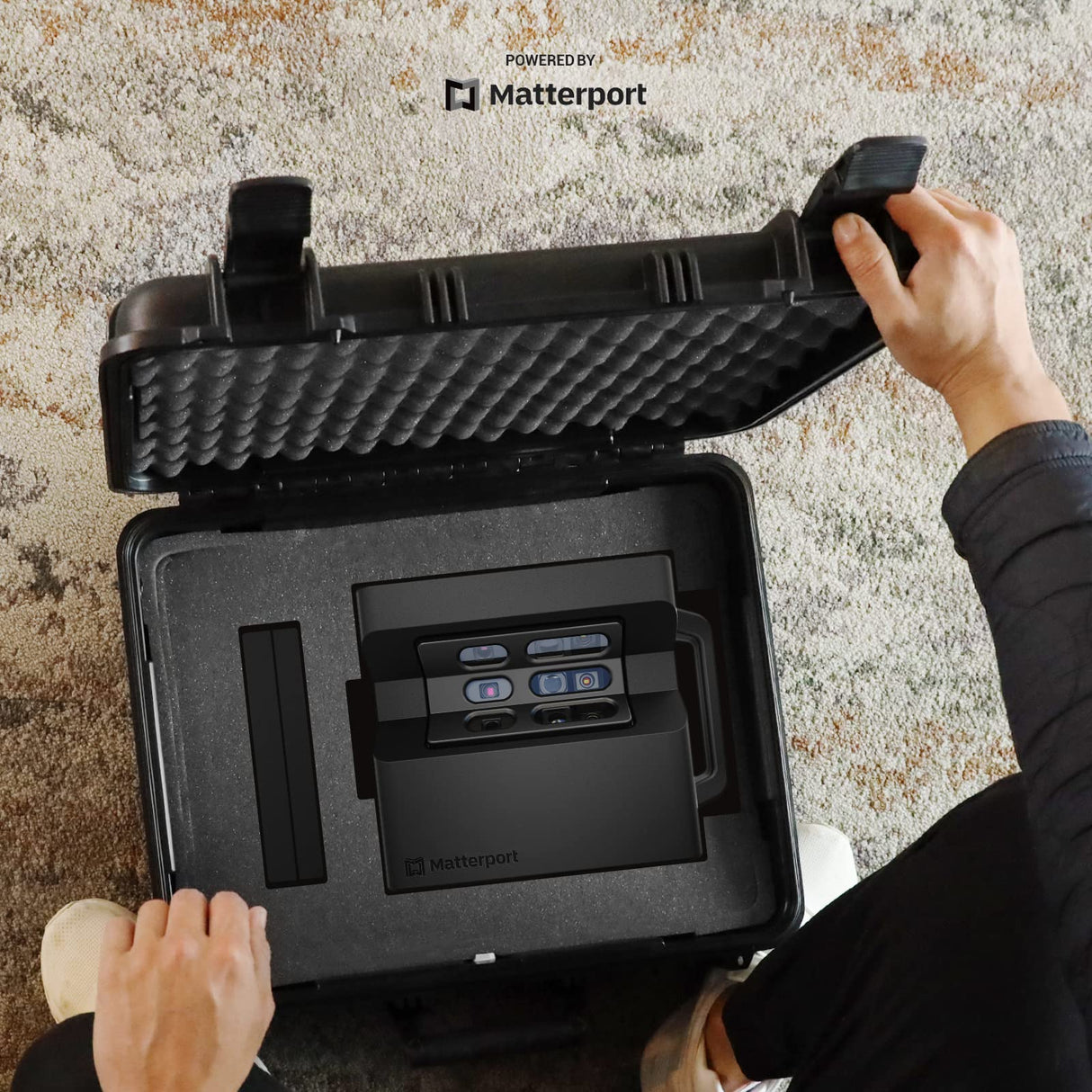Matterport Paquete de Viaje de cámara Pro2 3D 360 - Incluye cámara Pro2 3D, Soporte para trípode, Abrazadera y Estuche rígido portátil de 20" - Creación de experiencias de recorridos virtuales 3D