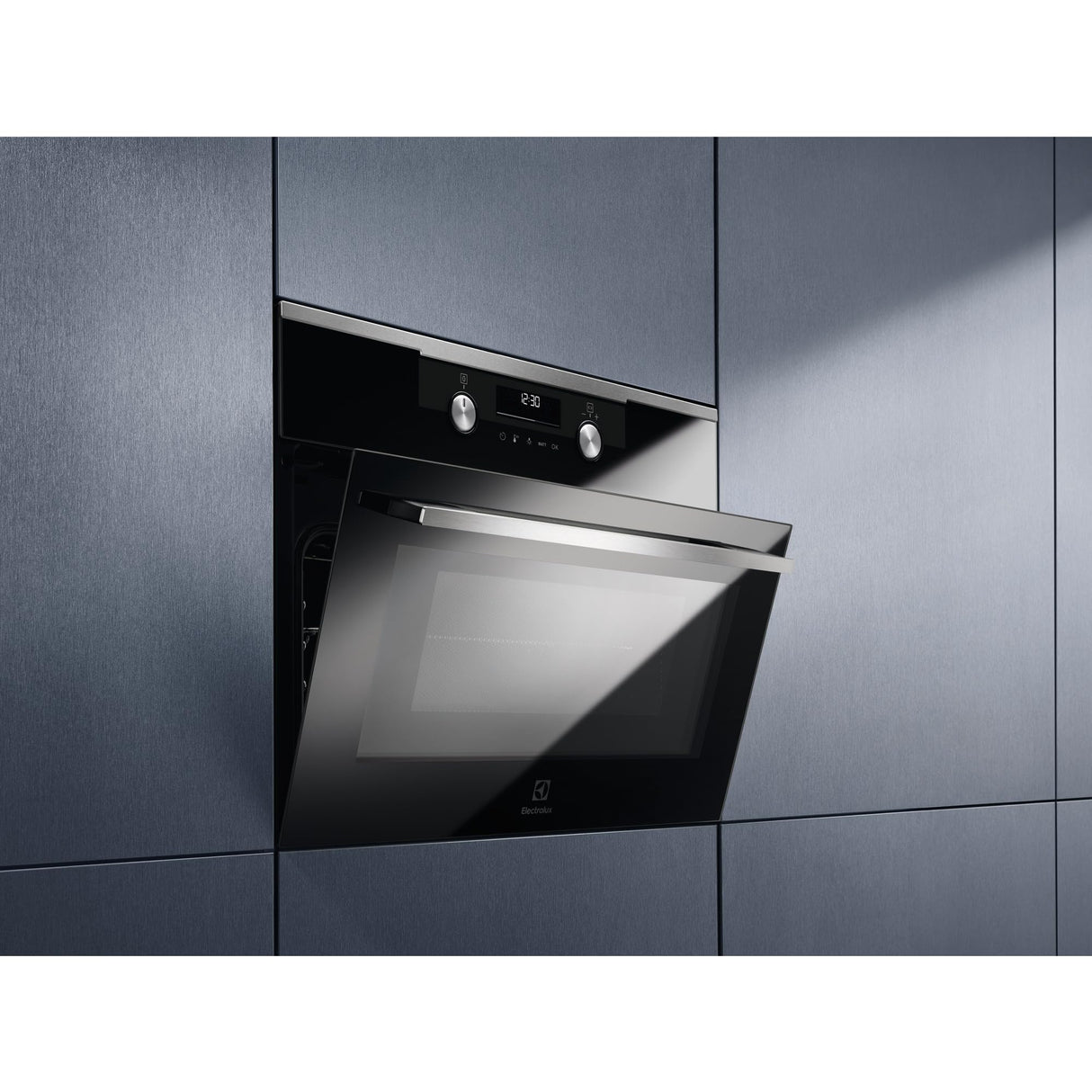 Electrolux CKM806CX Horno Eléctrico Compacto, 42 L, Función Microondas, Potencia 1000W, Grill de 1900W, 23 Funciones, Calentamiento Rápido, Pantalla TFT, Serie 800, Negro, Fabricado en UE