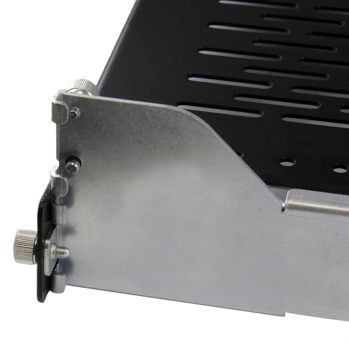 StarTech.com Bandeja para Rack de Servidores 2U Deslizante, con Ventilación y Brazo de Gestión de Cables - Profundidad ajustable - 50kg - Bandeja para Rack 19 Pulgadas - Estante 2U (UNISLDSHF19M)