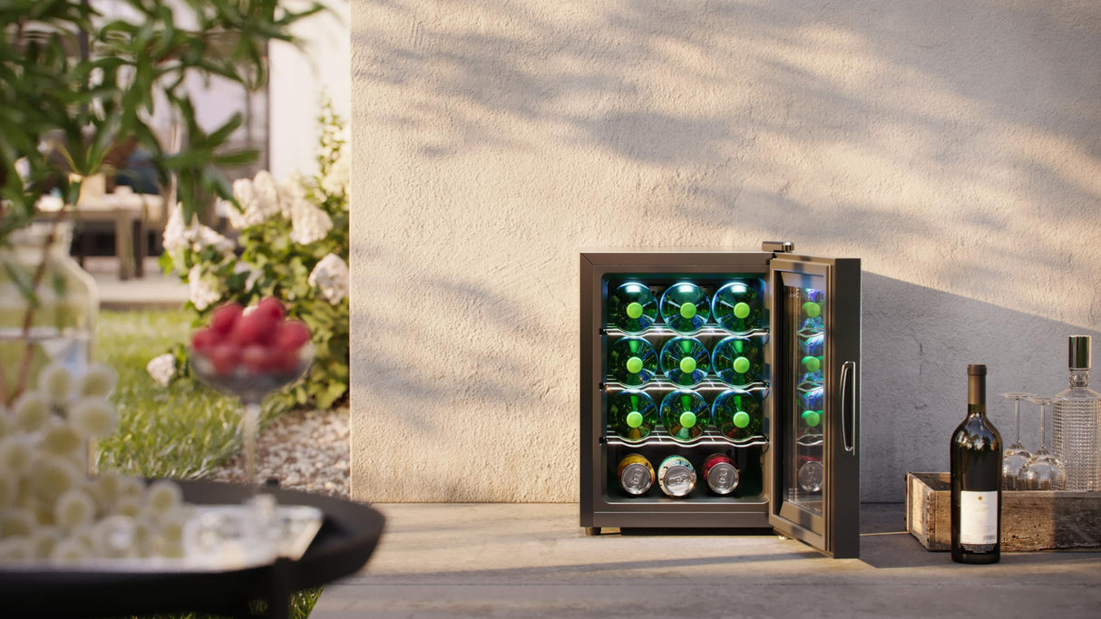 Tristar Vinoteca Termoeléctrica Grande Saignée, Para hasta 12 botellas, Silenciosa y estable, Puerta de vidrio, 4 niveles, Pantalla táctil LED, Iluminación interior, WR-7511