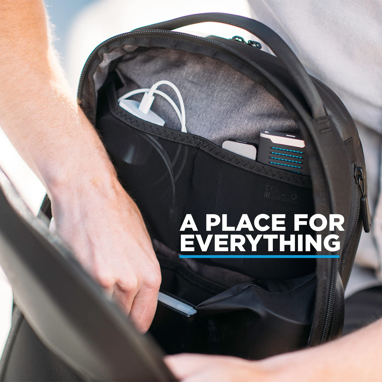 Gomatic Navigator Backpack 15-21 L Black | Mochila de Viaje | Mochila para el Portátil | Equipaje de Mano | Mochila para el Gimnasio | Bolsa de Mano | Mochila de Día | Ampliable | Resistente al Agua