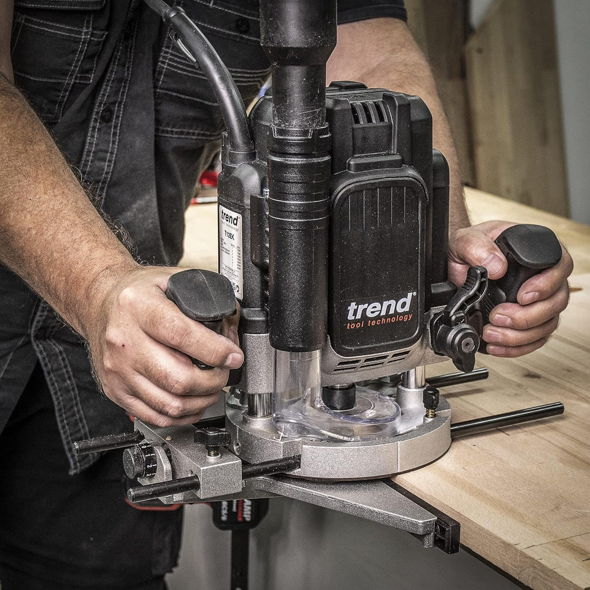 Trend T12 Kit de Inicio Definitivo para Fresado, T12EK/EU Fresadora de Inmersión de Velocidad Variable (2300W, 12mm, 230V), Juego de 6 Fresas de 12mm, Máscara y Gafas, T12/START/SET/E