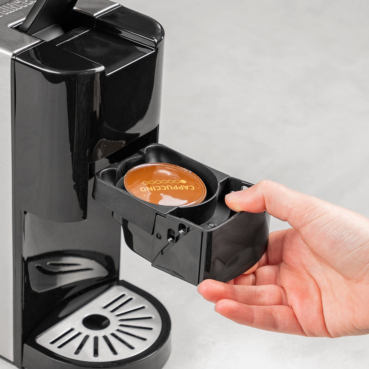 Princess 249451 Máquina de café multicápsulas, adaptadores para cápsulas Nespresso, Dolce Gusto, Lavazza a Modo Mio, monodosis ESE y café molido, 19 bares, depósito de agua extraíble 800 ml, 1450 W