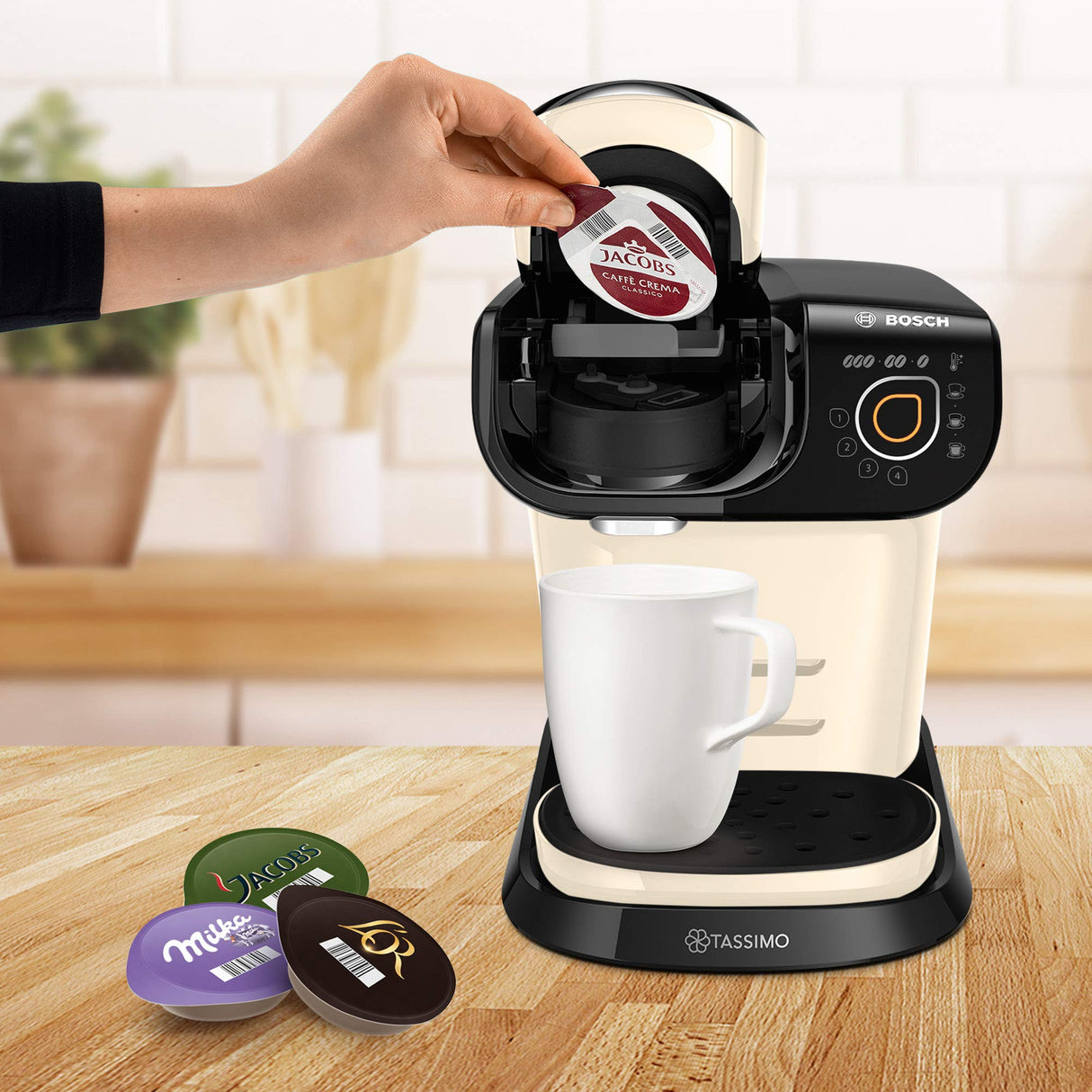 Tassimo My Way TAS6507 Cafetera de cápsulas Bosch, con filtro de agua, más de 70 bebidas, totalmente automática, fácil preparación, 1500 W, 1,3 litros, color crema