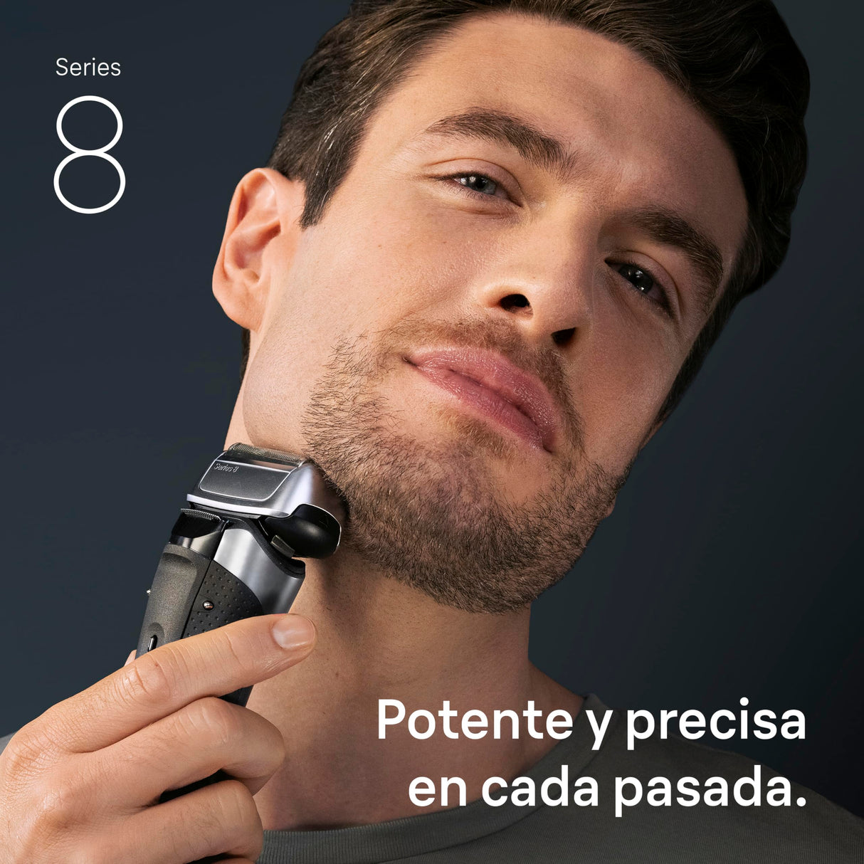 Braun Afeitadora Eléctrica Hombre Series 8, Máquina De Afeitar Barba En Seco Y En Mojado Con Cabezal De Precisión y Recortadora, 60 Min De Uso, Base De Carga Y Estuche De Viaje, 8617S, Plata