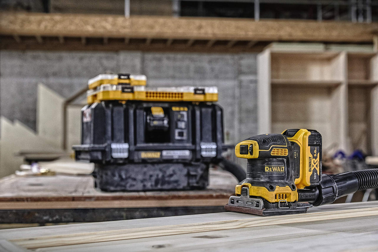 DEWALT DCW200NT-XJ - Lijadora Orbital XR 18V, 7 Velocidades, Sin cable, Motor sin escobillas, Bolsa para el polvo, Maletín TSTAK II, Sin Cargador/batería