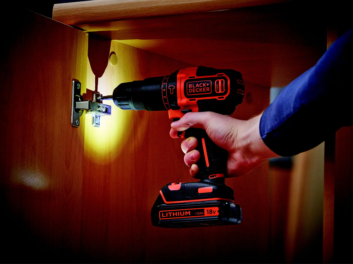 BLACK+DECKER BDCHD18BOA Taladro atornillador de percusión con doble batería de litio de 18V 1 5&Ah 160 accesorios