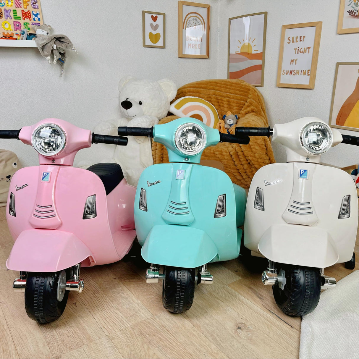 TURBO CHALLENGE - Vespa GTS - Portador Eléctrico - 119150 - Scooter - Blanco - Listo para Rodar - Máximo 25Kg - Plástico - Baterías Recargables - A Partir de 24 Meses