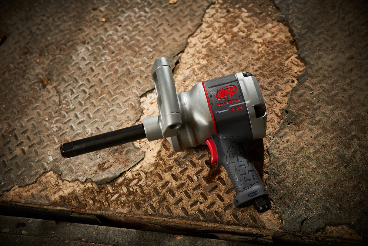 Ingersoll Rand 2175MAX-6, Llave de Impacto, 1", Empuñadura de Pistola, con Yunque Largo, 2715 Nm de Par, Diseño de Núcleo de Acero y Carcasa Resistente a Productos Químicos, Ligera