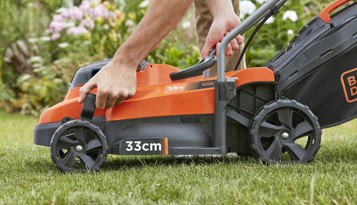 BLACK+DECKER BCMW3336N-XJ - Cortacésped eléctrico de 36V, Ancho de corte de 33 cm, 5 alturas ajustables de 25 a 65 mm, Cuchilla de acero, Ideal hasta 600m², Depósito 35L, No incluye batería/cargador