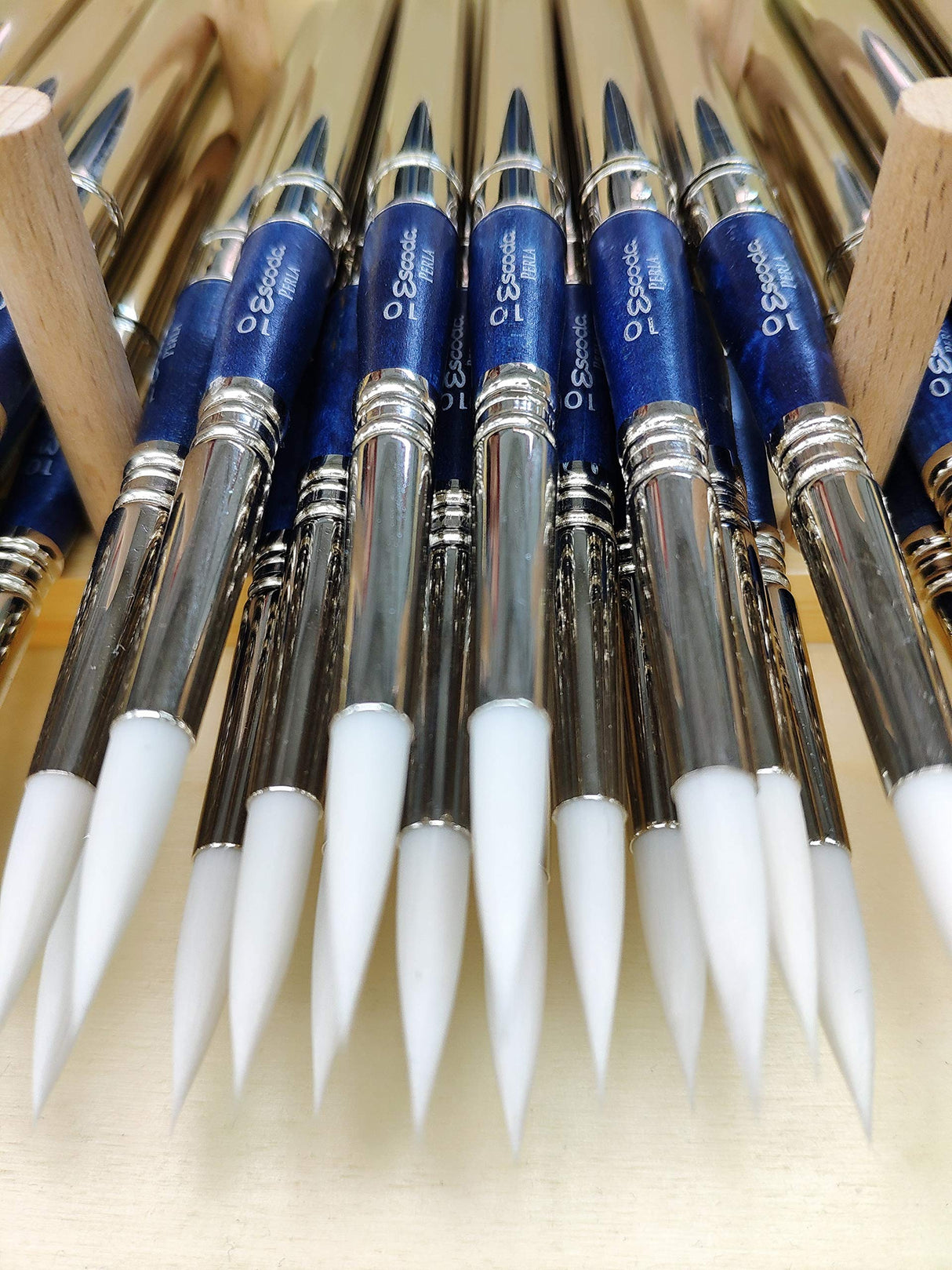 ESCODA Set 3 Pinceles Acuarela - Blue Set Viaje N.6,10,16 Redondo Punta Pelo Sintético Serie Prado Perla Último Estuche Tela Profesional Fabricado a Mano en España.