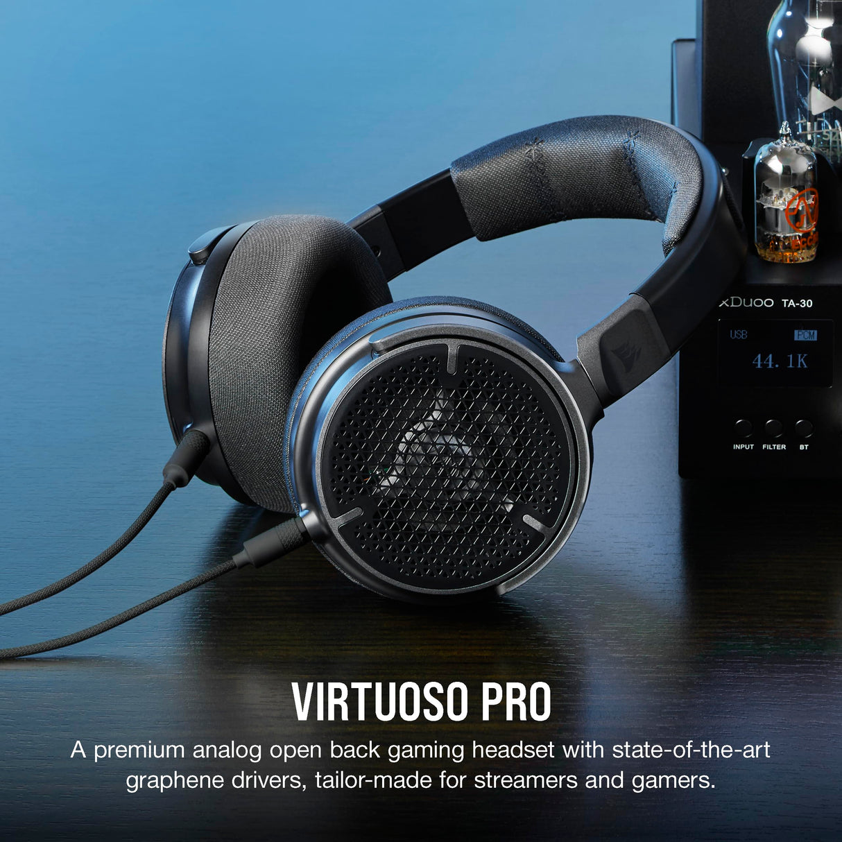 Corsair Virtuoso Pro Auriculares para Juegos con Cable y Parte Trasera Abierta, micrófono unidireccional Desmontable, Controladores de grafeno 50 mm, Respuesta de frecuencia de 20 Hz-40 kHz, Carbono