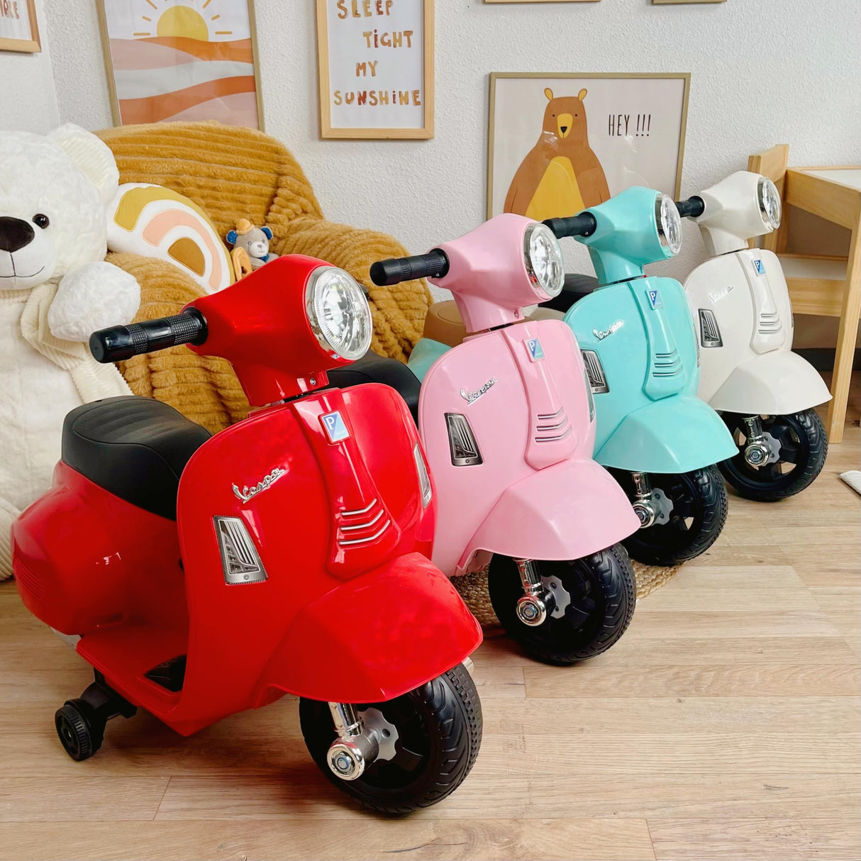 TURBO CHALLENGE - Vespa GTS - Portador Eléctrico - 119150 - Scooter - Blanco - Listo para Rodar - Máximo 25Kg - Plástico - Baterías Recargables - A Partir de 24 Meses