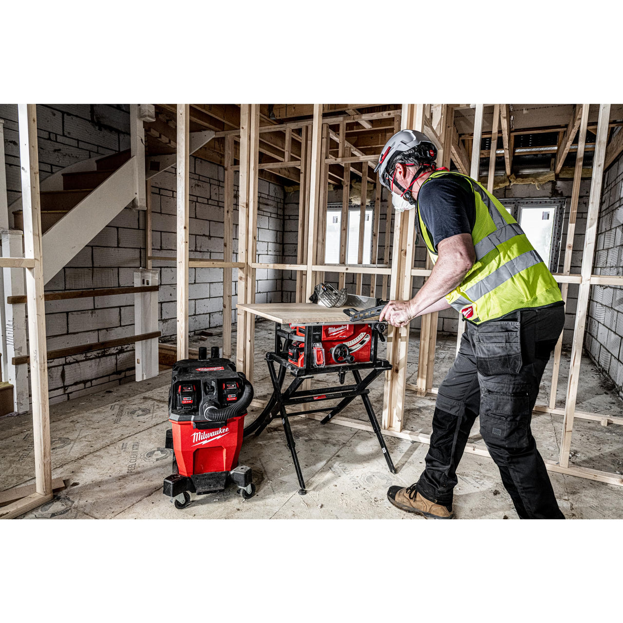 Milwaukee Aspiradora inalámbrica M18F2VC23L M18 Fuel 18v 23L Clase L, Negro