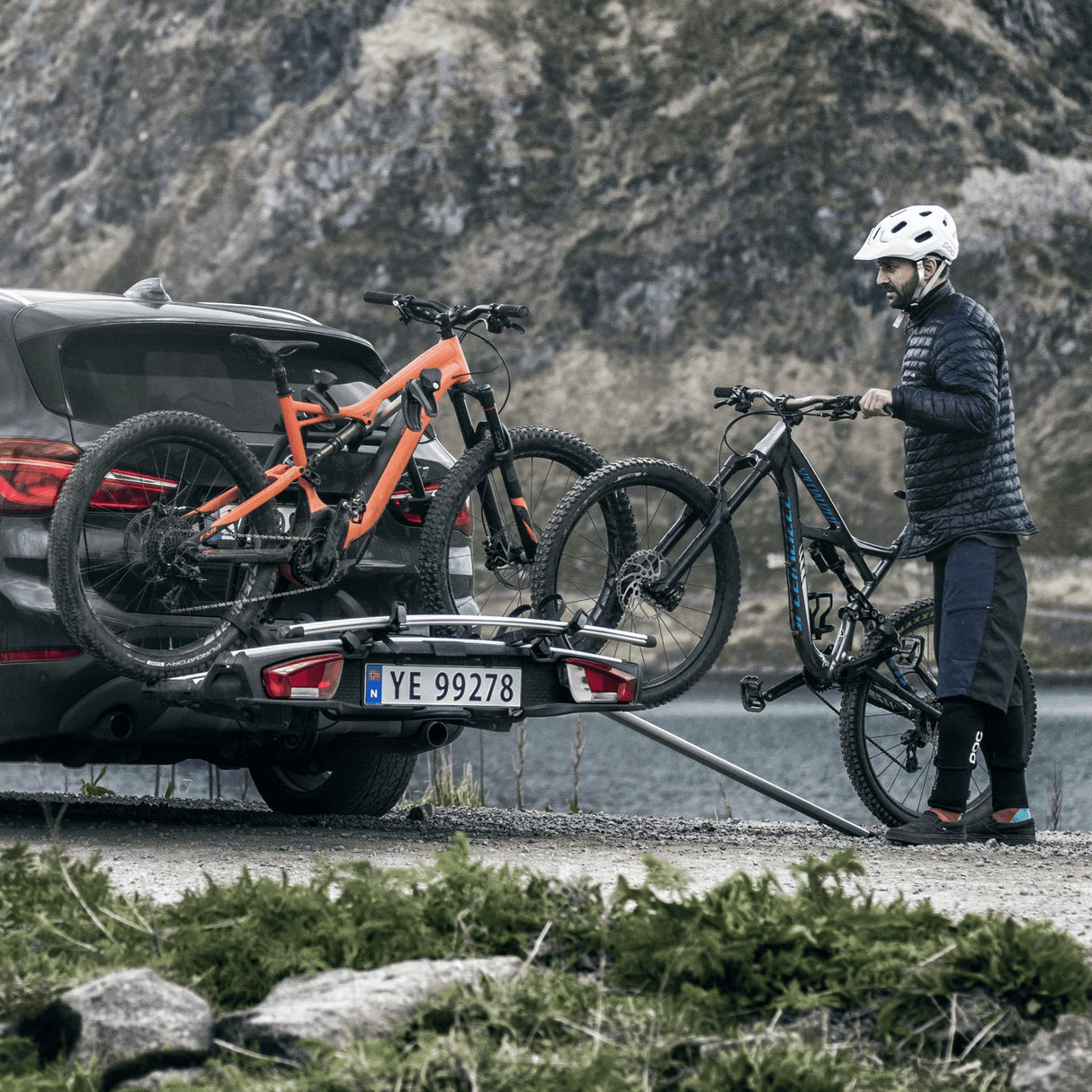 Thule VeloSpace XT 3 939000 - Portabicicletas, Color Negro/ Gris