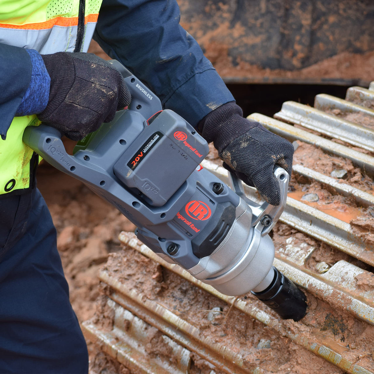 Ingersoll-Rand W9491-K2E-EU Llave de Impacto Inalámbrica 1” 20V Potente Yunque Corto con 2 Baterías Litio 5.0Ah y Cargador Doble Profesional