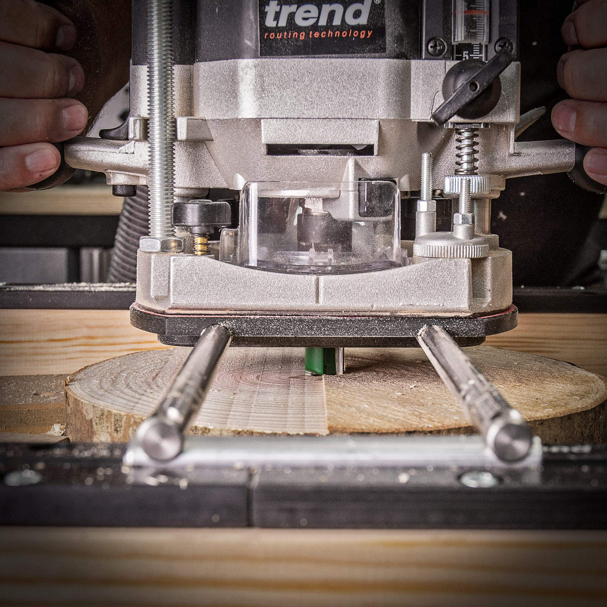 Trend Plantilla de rectificado para fresado, plantilla compacta adaptable para trabajos de aplanado, allanado y abertura de orificios en material ancho o de forma irregular, RS/JIG