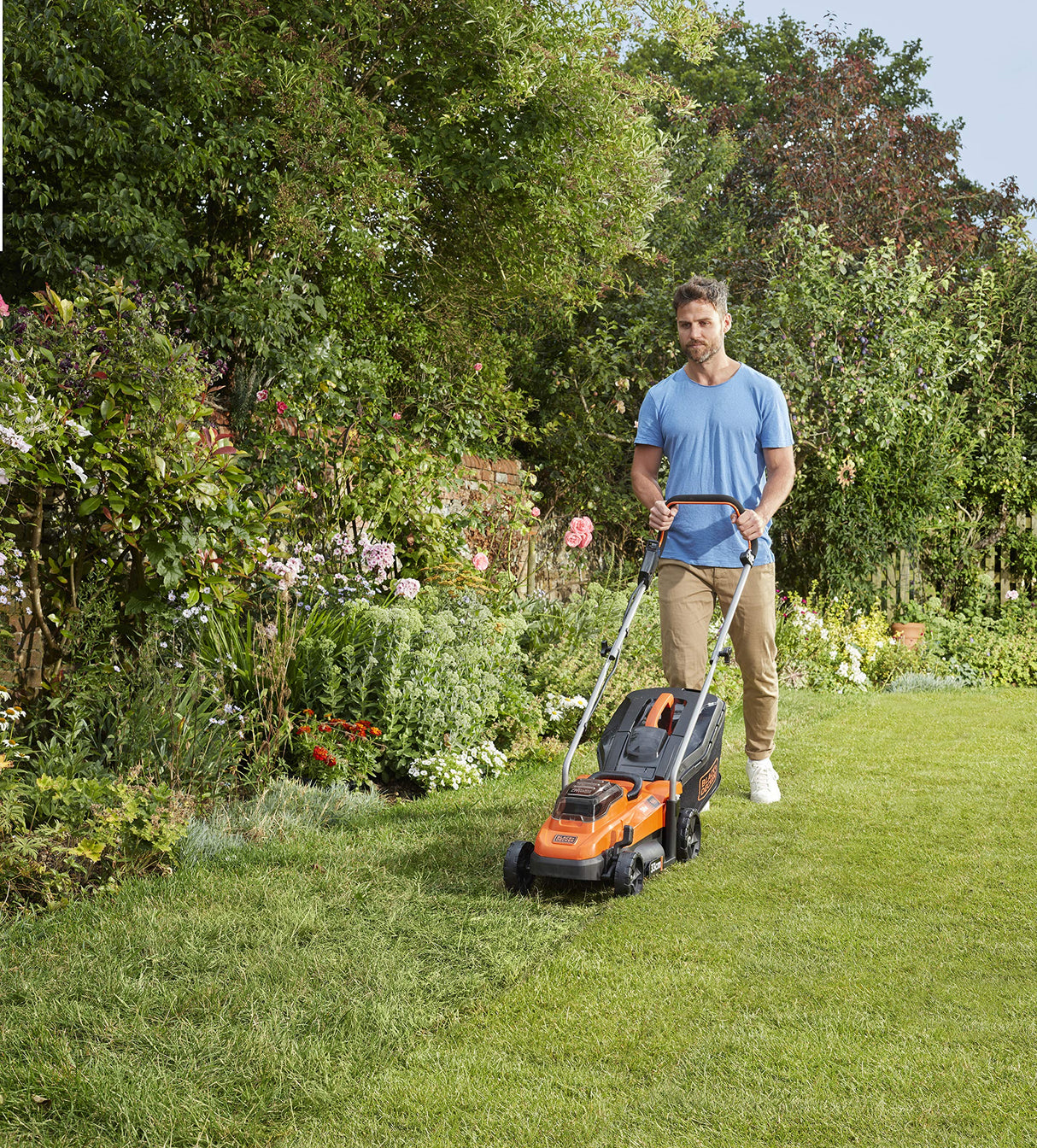 BLACK+DECKER BCMW3336N-XJ - Cortacésped eléctrico de 36V, Ancho de corte de 33 cm, 5 alturas ajustables de 25 a 65 mm, Cuchilla de acero, Ideal hasta 600m², Depósito 35L, No incluye batería/cargador