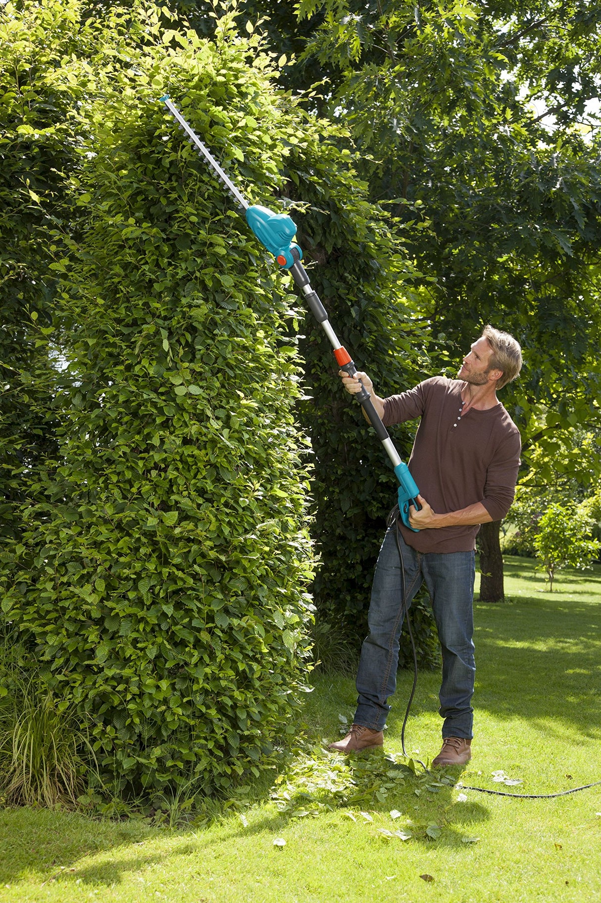 Gardena Recortasetos Telescopico Eléctrico THS 550/48. Motor de 500 W. Longitud 48 cm Ø MAX de Corte:.18 mm, Estándar, Cableado hasta 3,5 m