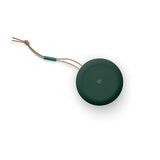 Bang & Olufsen Beosound A1 (2.ª Gen) Altavoz Bluetooth Inalámbrico Portátil Resistente al Agua y al Polvo con Sonido de 360 Grados, Alexa y Speakerphone, Hasta 18 horas de Batería Green