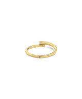 Calvin Klein Brazalete Rígido para Mujer Colección CK SPIRAL en Oro Amarillo - 35000763