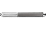 Caran d'Ache 4490014 - Pluma estilográfica de oro de 18 quilates