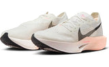 NIKE Vaporfly 3, Sneaker Hombre, Sail Black Crimson Tint Guayaba Ice, 43 EU