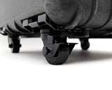 Peli 0340 contenedor de Transporte Profundo con Asas Laterales, asa retráctil y Ruedas robustas, IP67 estanco, 96L de Capacidad, Fabricado en EE.UU., con Espuma Personalizable, Color Negro