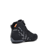 TCX - R04D Waterproof, Zapatillas de Moto Impermeables para Hombre, Certificadas con Membrana T-DRY, Cordones y Cierre de Velcro, Parte Superior de Malla, Negro/Blanco