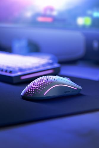 Glorious Gaming Model O 2 Wireless Ratón gaming inalámbrico - Híbrido 2,4 GHz y Bluetooth, 68g superligero, gran batería, sensor PPP 26K, RGB, ambidiestro, 6 botones, deslizadores de PTFE - Blanco