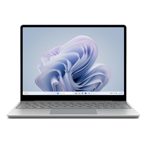 Microsoft Surface Laptop Go 3, Ordenador Portátil de 12.4", Intel Core i5, 8GB RAM, 256GB SSD, Windows 11, Platino, Teclado QWERTY Español, El Rendimiento Imprescindible Se Une al Diseño Destacado