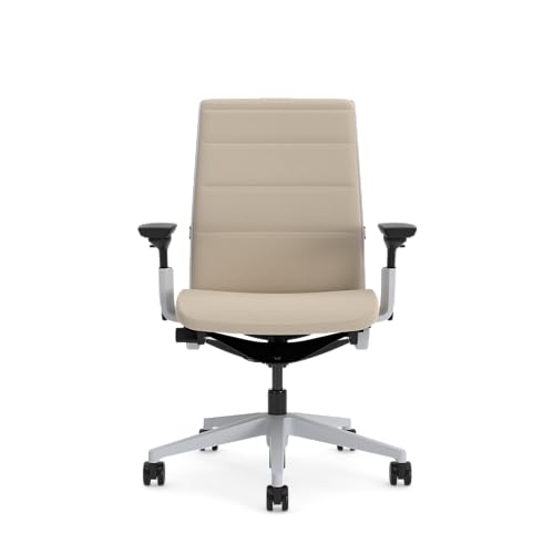 Steelcase Think Glow Up, silla de oficina ergonómica con respaldo de malla, sujeción lumbar regulable en altura y brazos regulables Beige avena