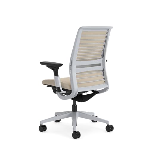 Steelcase Think Glow Up, silla de oficina ergonómica con respaldo de malla, sujeción lumbar regulable en altura y brazos regulables Beige avena