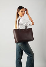 Carlheim, Gotland Genuine Leather collection, Olivia Genuine Leather Handbag (Brown)