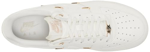 NIKE Air Force 1 ’07 LX, Sneaker Mujer, Sail Sail Sail Metallic Gold, 41 EU