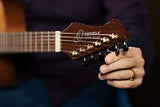 ORTEGA Ben Woods Signature Guitar Clavijero invertido Nylon 6 Cuerdas y funda Ben Woods Fishman-ORTEGA Clasica Blend System con salida XLRFLAMETAL-TWO