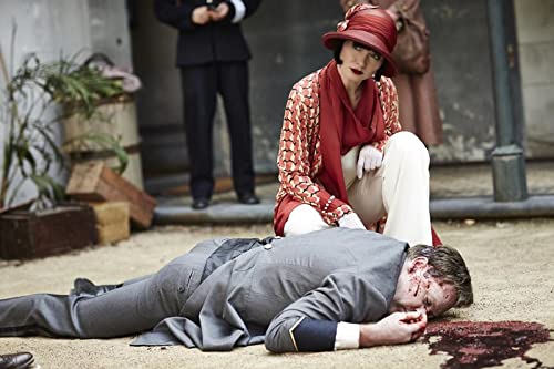 Miss Fishers mysteriöse Mordfälle - Die Komplettbox: Alle Episoden der Serie und der Kinofilm - Die Staffeln 1-3 plus "Die Gruft der Tränen" [Blu-ray]